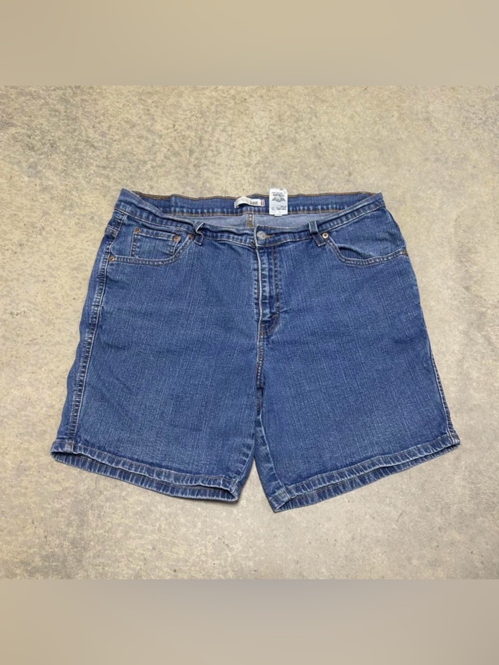 Vintage Levi's 550 Women's Blue Jean Shorts Size 18 Classic Relaxed Y2K Stretch